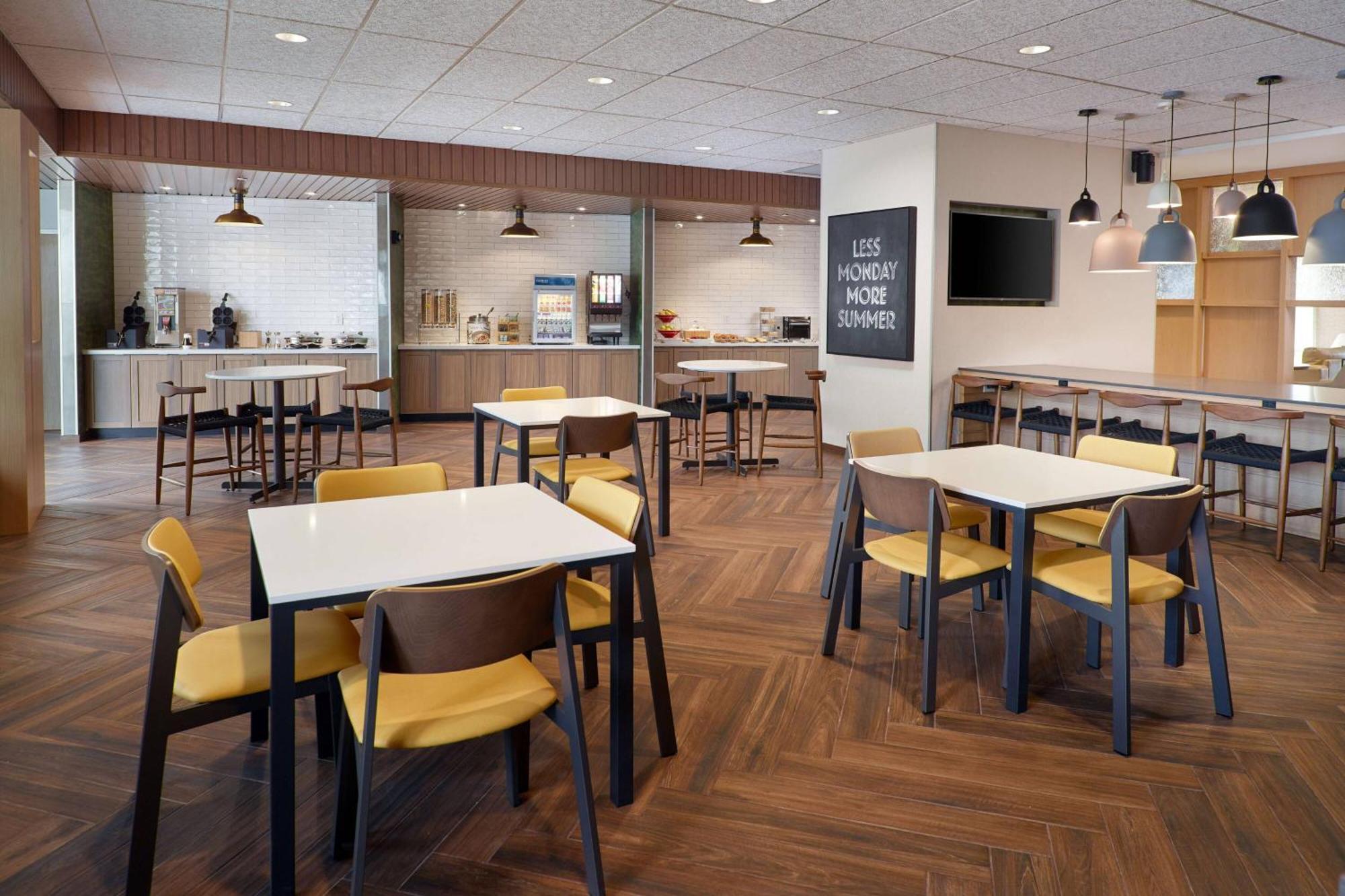 Fairfield Inn & Suites By Marriott Athens-University Area Zewnętrze zdjęcie